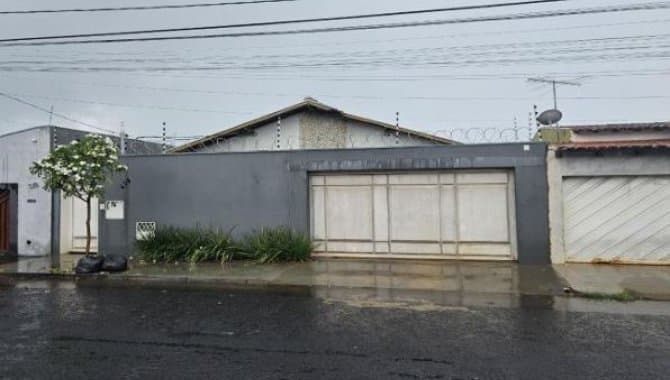 Foto 1 de 2: Casa em leilão em Uberaba - MG, bairro Jardim Elza Amuí Ii — Casa 96 m² - Uberaba-MG - Rua Oditi Antunes de Abreu, 213 - Jardim Elza Amuí II