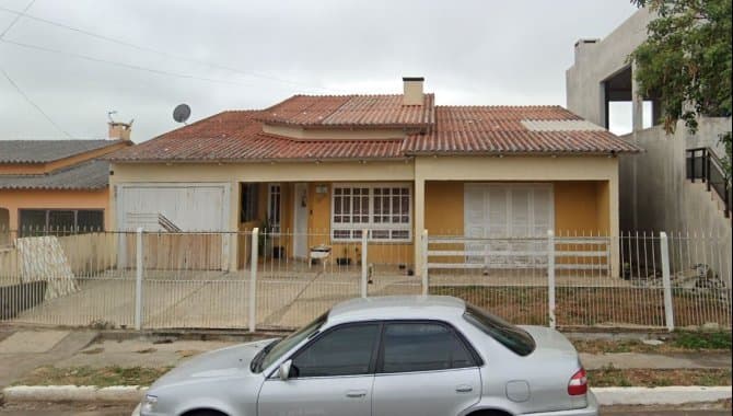 Foto 1 de 2: Casa em leilão em Santiago - RS, bairro Vila Rica — Casa 185 m² - Santiago-RS - Av. Aparício Mariense, 1.209 - Vila Rica