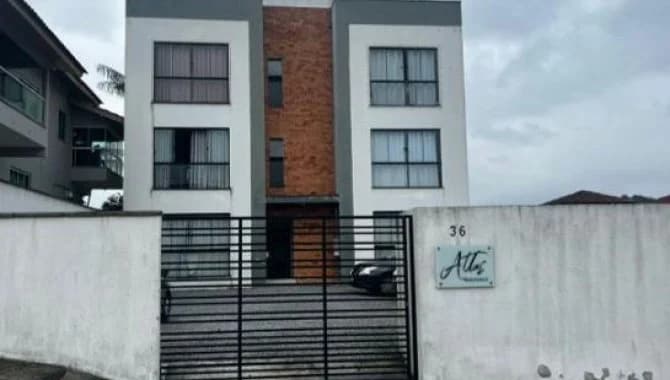 Foto 1 de 2: Apartamento em leilão em Brusque - SC, bairro Águas Claras — Apartamento 48 m² - Brusque-SC - Rua Paulo Decker, 360 - Apto. 302 - Águas Claras