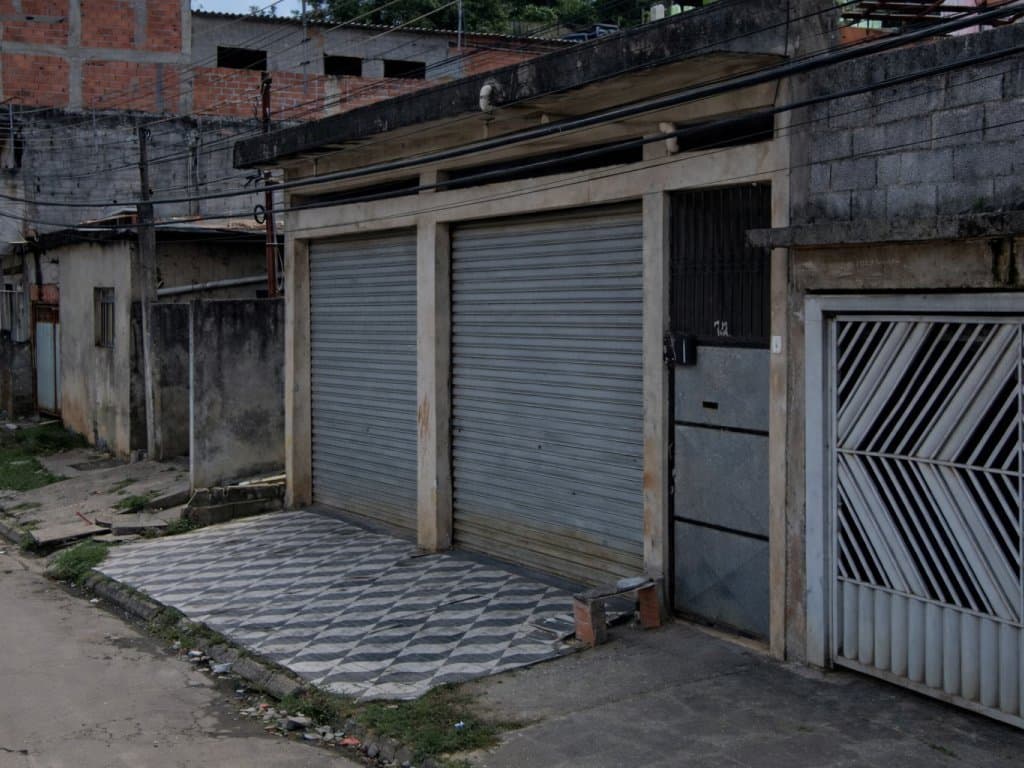 Foto 4 de 5: Imóvel em leilão em Francisco Morato - SP, bairro Parque Cento e Vinte — Parte Ideal (50%) de Imóvel Residencial e Comercial 163 m² (área total construída) - Parque Cento e Vinte - Francisco Morato - SP