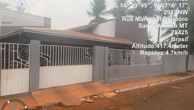 Casa em leilão em Santo Afonso - MT, bairro Vila Alta — Casa 241 m² - Vila Alta - Santo Afonso - MT