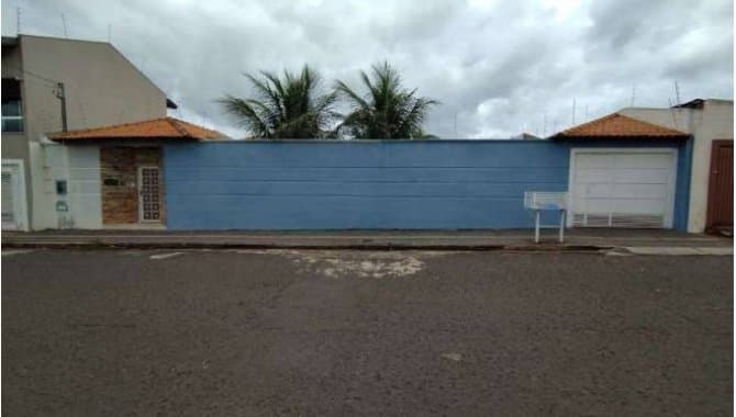 Foto 1 de 3: Casa em leilão em Campo Grande - MS, bairro Vila Alba — Casa 349 m² - Vila Alba - Campo Grande - MS