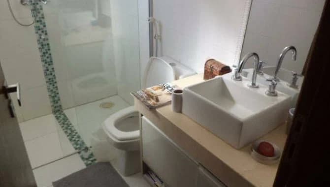 Foto 9 de 10: Casa em leilão em Araraquara - SP — Casa em Condomínio 181 m² (01 vaga) - Jardim Residencial Maggiore - Araraquara - SP