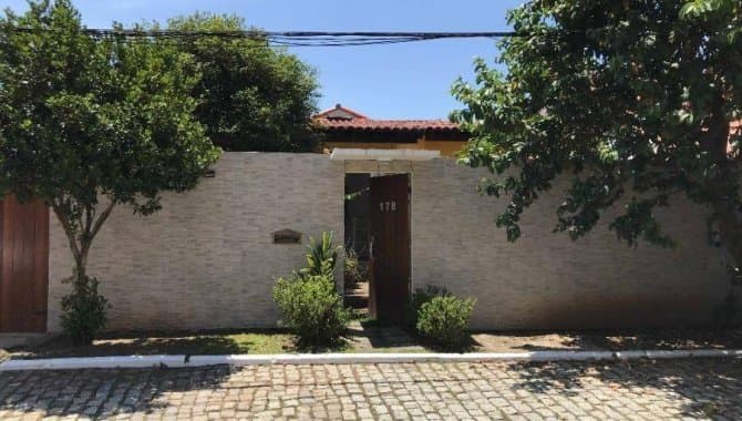 Foto 1 de 36: Casa em leilão em Rio De Janeiro - RJ, bairro Anil — Casa em Condomínio 343 m² (01 vaga) - Anil - Rio de Janeiro - RJ