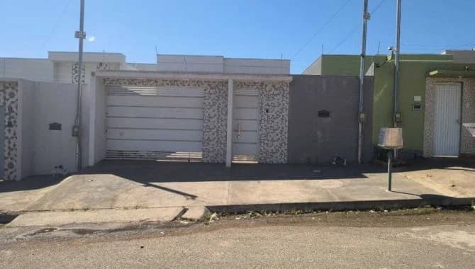 Foto 1 de 29: Casa em leilão em Caldas Novas - GO, bairro Estradaância Itanhangá — Casa 96 m² - Estância Itanhangá - Caldas Novas - GO