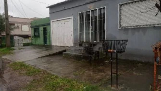 Foto 1 de 31: Casa em leilão em Sant'ana Do Livramento - RS, bairro Vila Jardim do Verde — Casa 160 m² - Vila Jardim do Verde - Santana do Livramento - RS