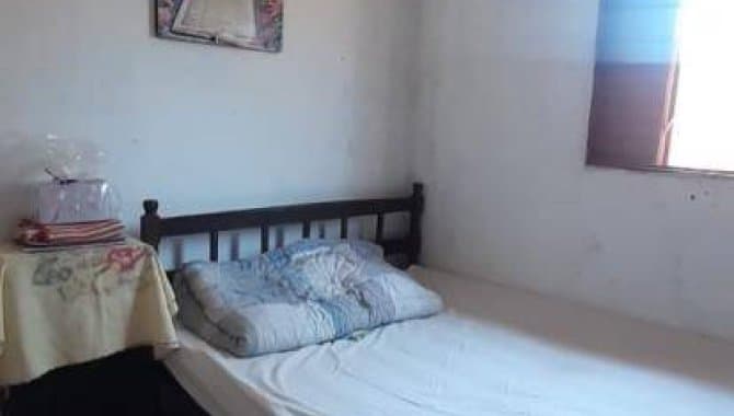 Foto 14 de 18: Casa em leilão em Urucuia - MG, bairro Centro — Casa 138 m² - Centro - Urucuia - MG