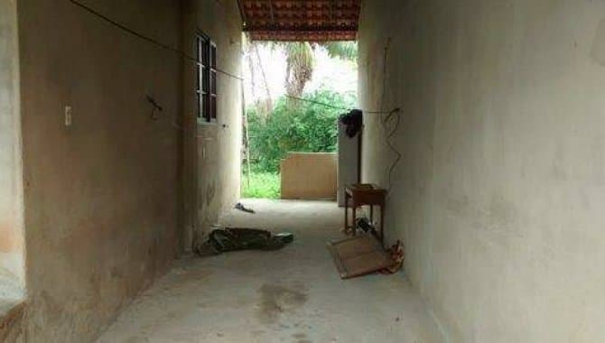Foto 7 de 15: Casa em leilão em São Gonçalo - RJ, bairro Santa Isabel — Casa em Condomínio 161 m² (01 vaga) - Santa Isabel - São Gonçalo - RJ