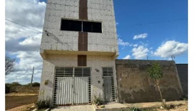 Foto 2 de 6: Casa em leilão em Santa Cruz Do Capibaribe - PE, bairro Dona Dom — Casa 176 m² - Dona Dom - Santa Cruz do Capibaribe - PE