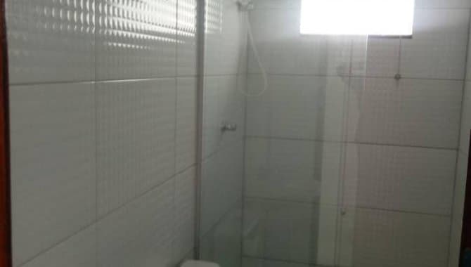 Foto 11 de 27: Casa em leilão em Feira De Santana - BA, bairro Jardim Cruzeiro — Casa 68 m² - Jardim Cruzeiro - Feira de Santana - BA