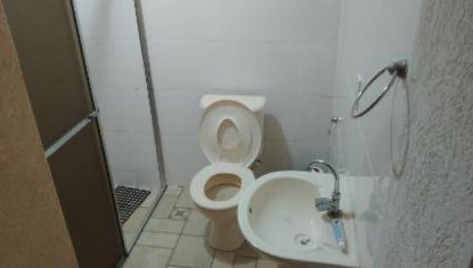 Foto 10 de 19: Casa em leilão em Fronteira - MG, bairro Centro — Casa em Condomínio 235 m² - Centro - Fronteira - MG