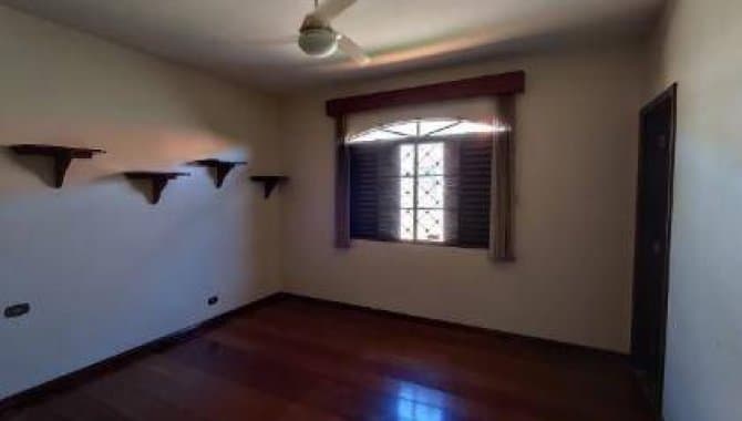 Foto 7 de 40: Casa em leilão em Faxinal - PR, bairro Centro — Casa 350 m² - Centro - Faxinal - PR