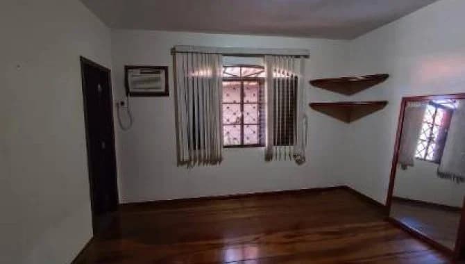 Foto 21 de 40: Casa em leilão em Faxinal - PR, bairro Centro — Casa 350 m² - Centro - Faxinal - PR