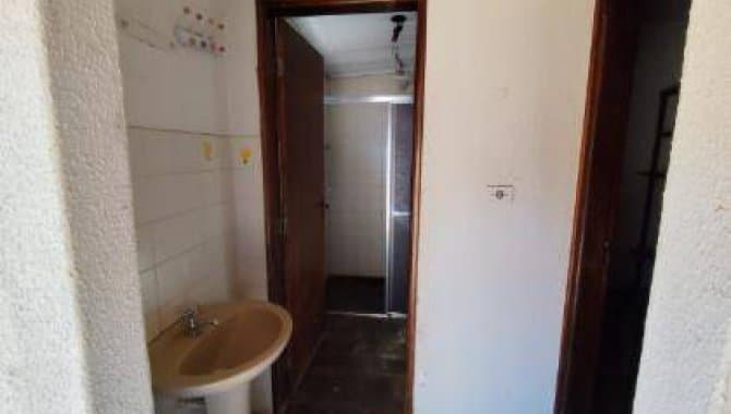 Foto 33 de 40: Casa em leilão em Faxinal - PR, bairro Centro — Casa 350 m² - Centro - Faxinal - PR