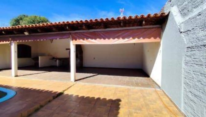 Foto 37 de 40: Casa em leilão em Faxinal - PR, bairro Centro — Casa 350 m² - Centro - Faxinal - PR