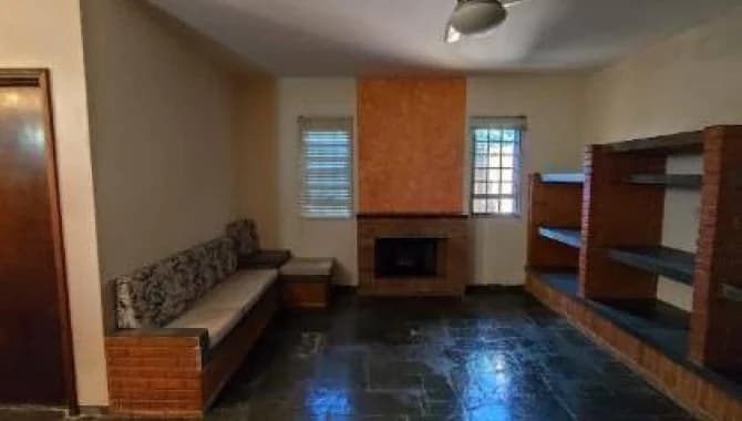 Foto 40 de 40: Casa em leilão em Faxinal - PR, bairro Centro — Casa 350 m² - Centro - Faxinal - PR