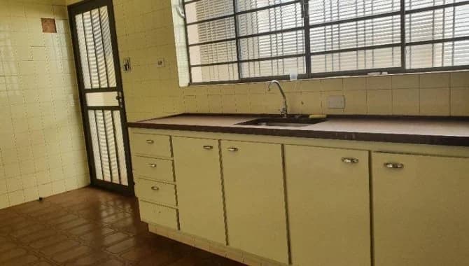 Foto 5 de 19: Casa em leilão em Assis - SP, bairro Centro — Casa 292 m² - Centro - Assis - SP