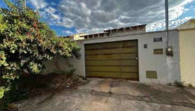Foto 1 de 16: Casa em leilão em Goiânia - GO — Casa em Condomínio 71 m² (Unid. 01) - Residencial Luana Park - Goiânia - GO