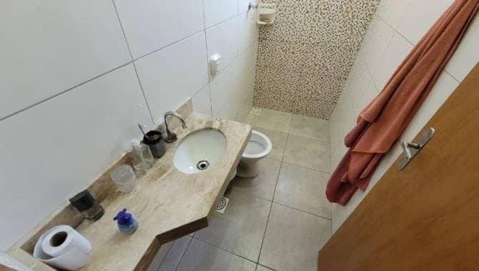 Foto 7 de 16: Casa em leilão em Goiânia - GO — Casa em Condomínio 71 m² (Unid. 01) - Residencial Luana Park - Goiânia - GO