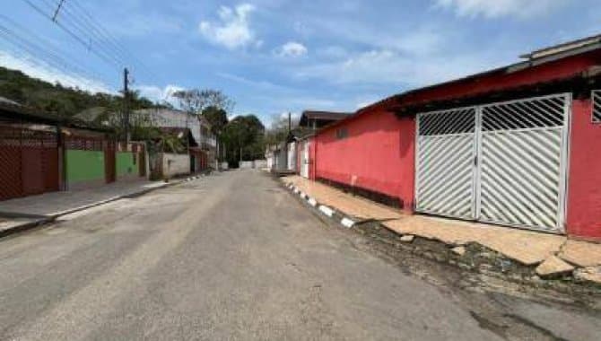 Foto 3 de 9: Casa em leilão em Itariri - SP, bairro Jardim Comendador — Casa 196 m² - Jardim Comendador - Itariri - SP