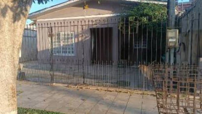 Foto 3 de 6: Casa em leilão em Canoas - RS, bairro Igara — Casa 167 m² - Igara - Canoas - RS