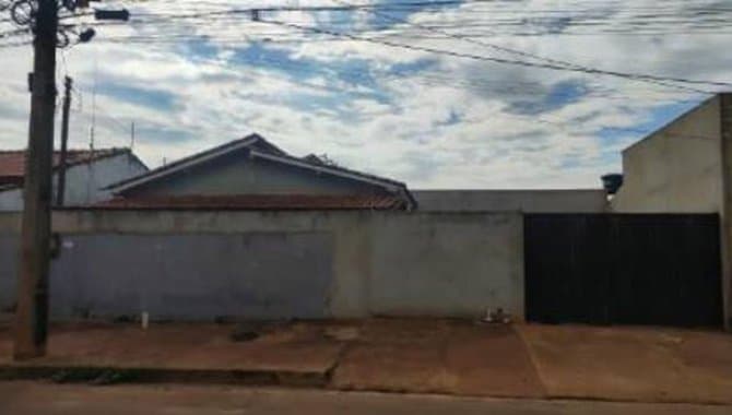 Casa em leilão em Pontes E Lacerda - MT, bairro Jardim Alvorada — Casa 133 m² - Jardim Alvorada - Pontes e Lacerda - MT
