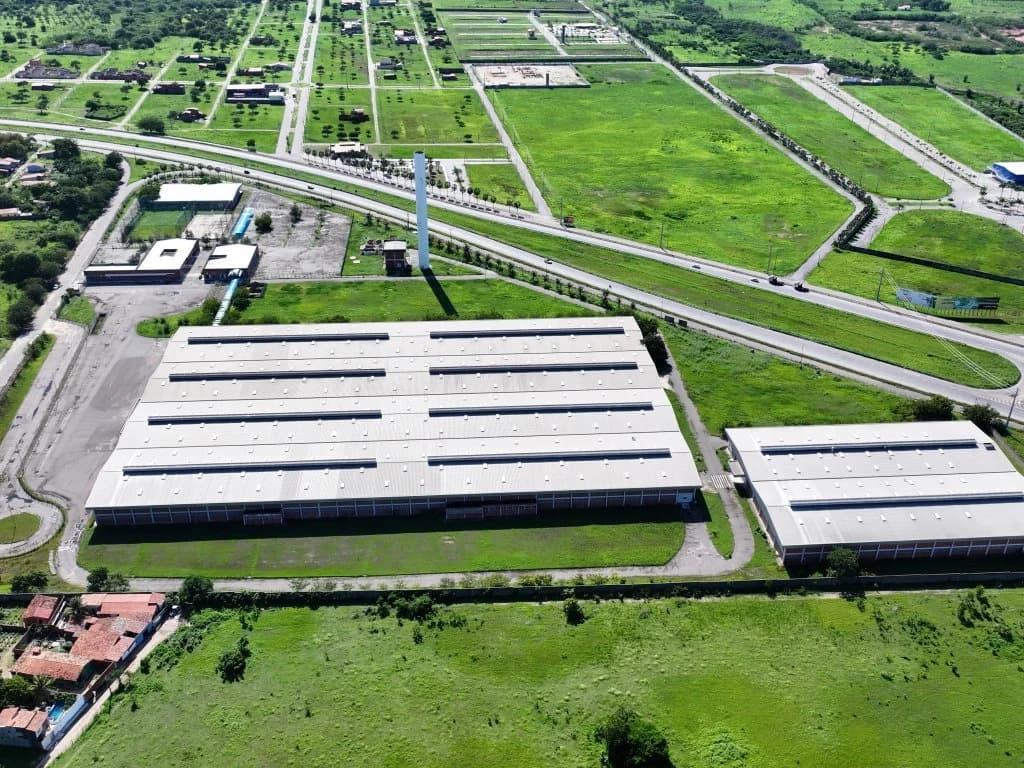 Foto 17 de 28: Comercial em leilão em Pacajus - CE, bairro Lagoa Seca — Complexo Industrial 36.512 m² em Pacajus - CE