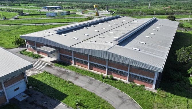 Foto 1 de 28: Comercial em leilão em Pacajus - CE, bairro Lagoa Seca — Complexo Industrial 36.512 m² em Pacajus - CE