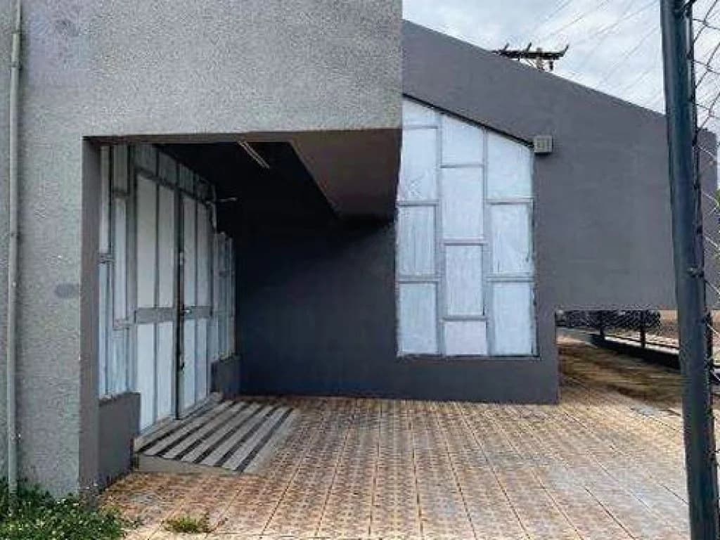 Foto 5 de 8: Comercial em leilão em Mozarlândia - GO, bairro Centro — Imóvel Comercial 420 m² - Centro - Mozarlândia - GO