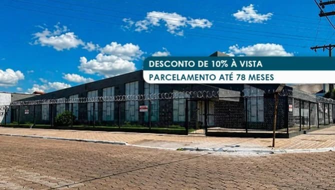 Foto 1 de 8: Comercial em leilão em Mozarlândia - GO, bairro Centro — Imóvel Comercial 420 m² - Centro - Mozarlândia - GO