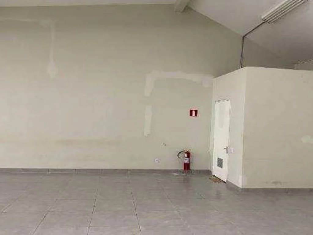 Foto 7 de 8: Comercial em leilão em Mozarlândia - GO, bairro Centro — Imóvel Comercial 420 m² - Centro - Mozarlândia - GO