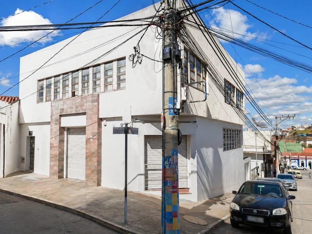 Foto 6 de 21: Comercial em leilão em Pitangui - MG, bairro Centro — Imóvel Comercial 476 m² - Centro - Pitangui - MG