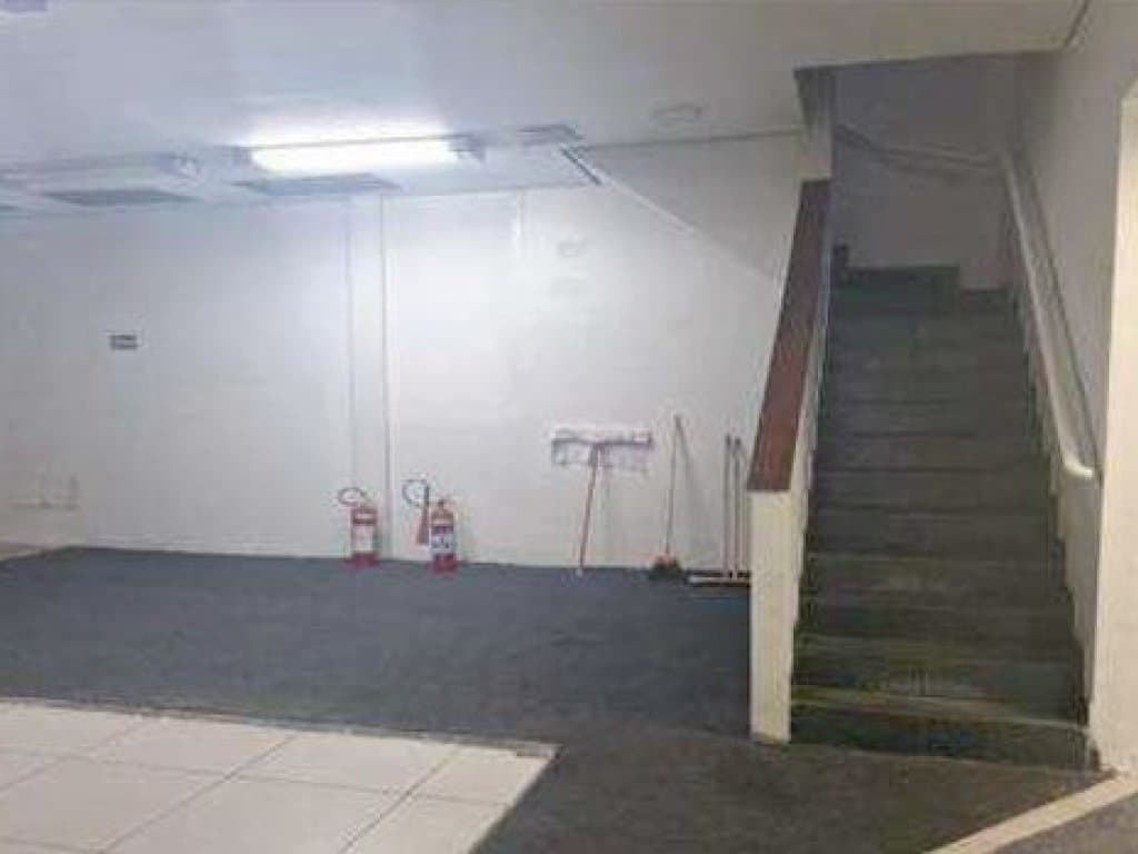 Foto 9 de 20: Comercial em leilão em Rio De Janeiro - RJ, bairro Penha Circular — Imóvel Comercial 619 m² - Penha Circular - Rio de Janeiro - RJ