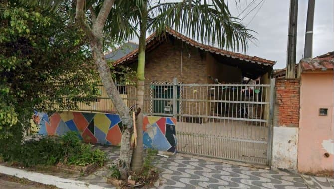 Foto 1 de 2: Casa em leilão em Praia Grande - SP, bairro Maracanã — Casa 162 m² - Praia Grande-SP - Rua Dorivaldo Francisco Loria, 337 - Balneário Maracanã