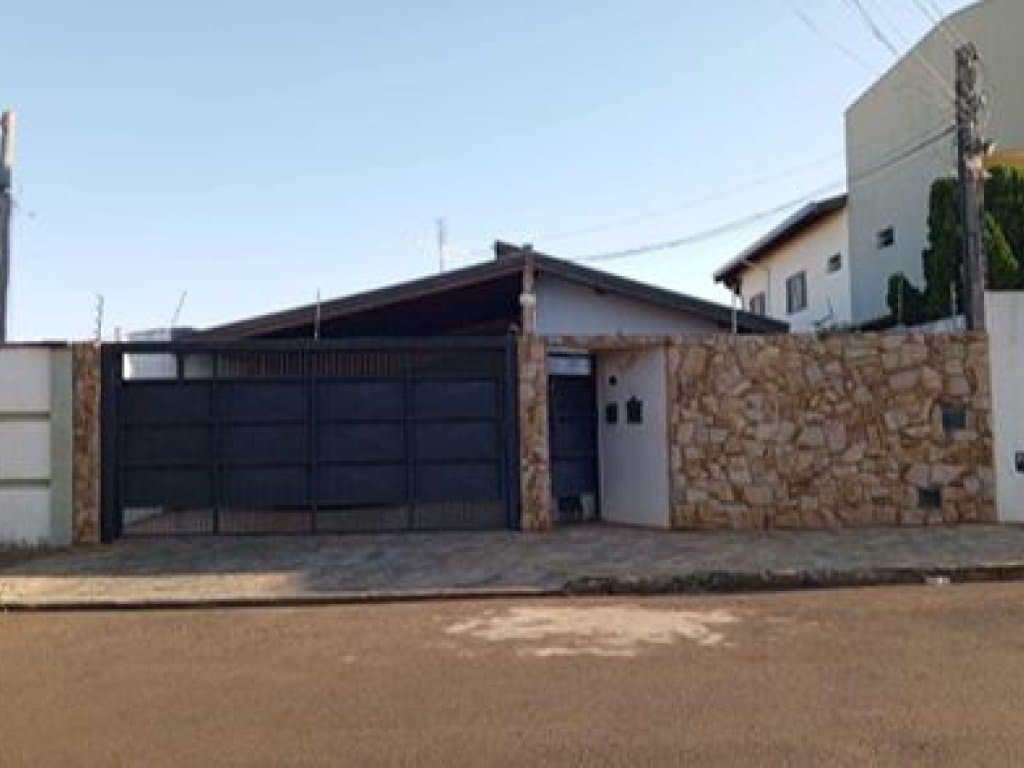 Foto 2 de 2: Casa em leilão em Bauru - SP, bairro Parque Jardim Europa — Casa 23 m² - Bauru-SP - Rua Aviador Ribeiro de Barros, 5-40 - Parque Jardim Europa