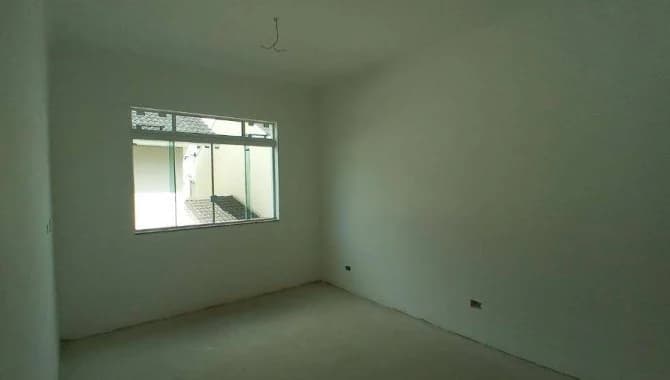 Foto 22 de 48: Casa em leilão em Iguatu - PR — Casa em Condomínio 163 m² (01 vaga) - Iguaçu - Araucária - PR