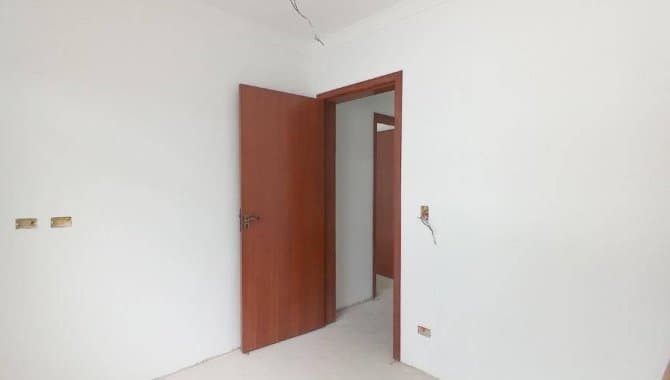 Foto 27 de 48: Casa em leilão em Iguatu - PR — Casa em Condomínio 163 m² (01 vaga) - Iguaçu - Araucária - PR