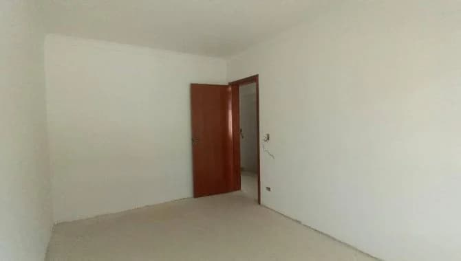Foto 41 de 48: Casa em leilão em Iguatu - PR — Casa em Condomínio 163 m² (01 vaga) - Iguaçu - Araucária - PR