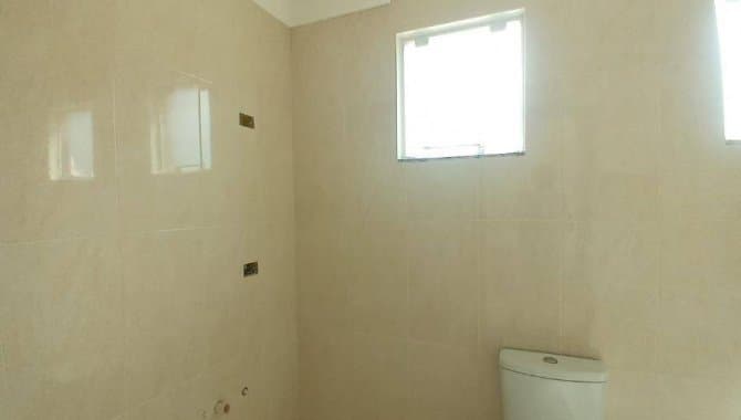 Foto 10 de 48: Casa em leilão em Iguatu - PR — Casa em Condomínio 163 m² (01 vaga) - Iguaçu - Araucária - PR