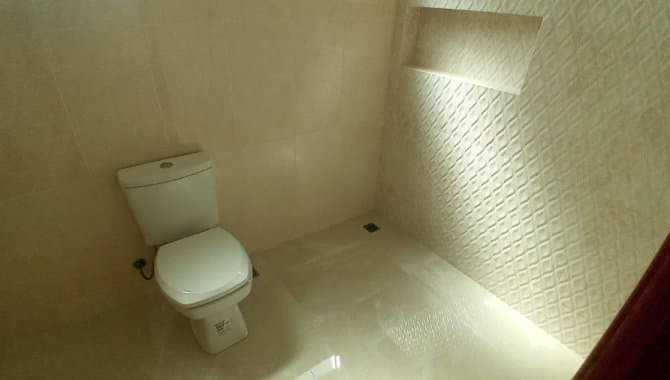 Foto 18 de 48: Casa em leilão em Iguatu - PR — Casa em Condomínio 163 m² (01 vaga) - Iguaçu - Araucária - PR