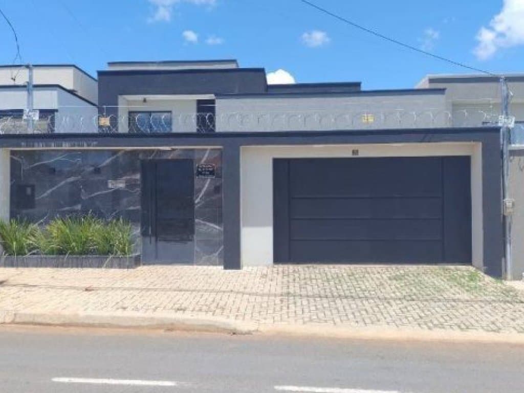 Foto 3 de 3: Casa em leilão em Caldas Novas - GO, bairro Caldas do Oeste — Casa 171 m² - Caldas do Oeste - Caldas Novas - GO