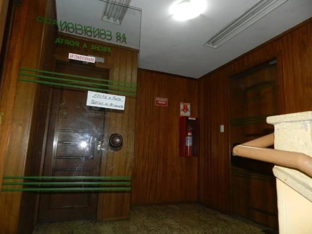 Foto 46 de 68: Comercial em leilão em Porto Alegre - RS, bairro Independência — Sala Comercial 378 m² - Independência - Porto Alegre - RS