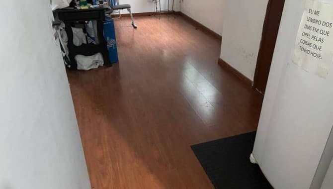 Foto 4 de 14: Comercial em leilão em Pelotas - RS, bairro Centro — Sala Comercial, Sala Comercial, 0 Vaga(S) de Garagem