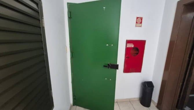 Foto 1 de 16: Comercial em leilão em São Paulo - SP, bairro Centro — Sala Comercial, Sala Comercial, 0 Vaga(S) de Garagem