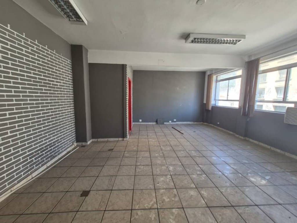 Foto 7 de 16: Comercial em leilão em São Paulo - SP, bairro República — Sala Comercial 132 m² (Unid. 601) - República - São Paulo - SP