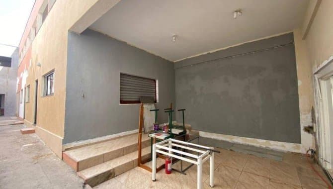 Foto 4 de 28: Comercial em leilão em Conchal - SP, bairro Jardim Peris — Prédio, Padrão, 1 Vaga(S) de Garagem
