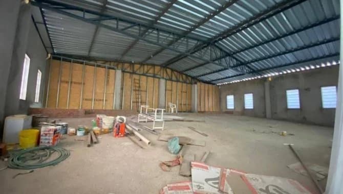 Foto 27 de 28: Comercial em leilão em Conchal - SP, bairro Jardim Peris — Prédio, Padrão, 1 Vaga(S) de Garagem