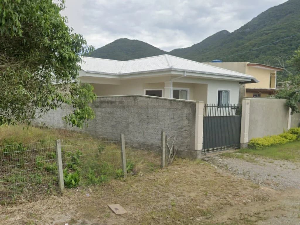 Foto 4 de 5: Casa em leilão em Palhoça - SC, bairro Praia de Fora — Casa 245 m² - Praia de Fora - Palhoça- RS