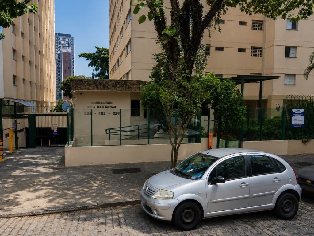 Foto 2 de 3: Apartamento em leilão em São Paulo - SP, bairro Santo Amaro — Apartamento 103 m² (próx. à Av. Santo Amaro) - Santo Amaro - São Paulo - SP