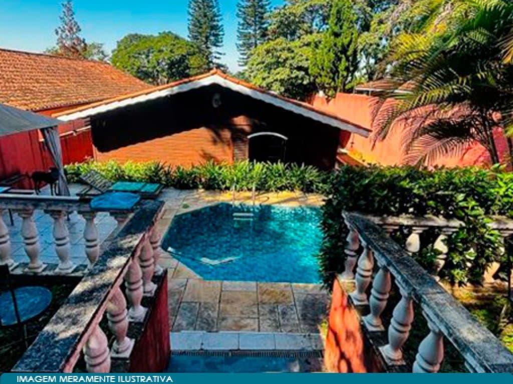 Foto 16 de 17: Casa em leilão em Cotia - SP, bairro Granja Vianna — Casa em Condomínio 231 m² - Pinus Park - Cotia - SP
